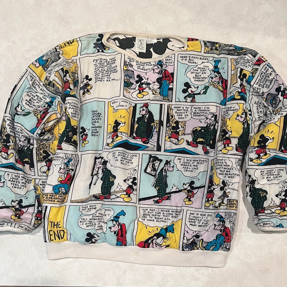 Vintage 90s Mickey & Goofy Comic All Over Print Reversible Puffy Sweatshirt